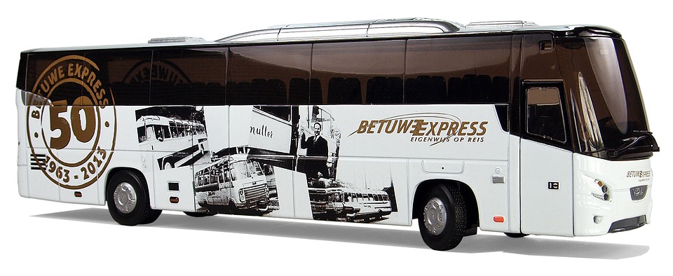 Coach Travel: the new trend in tourist transportation